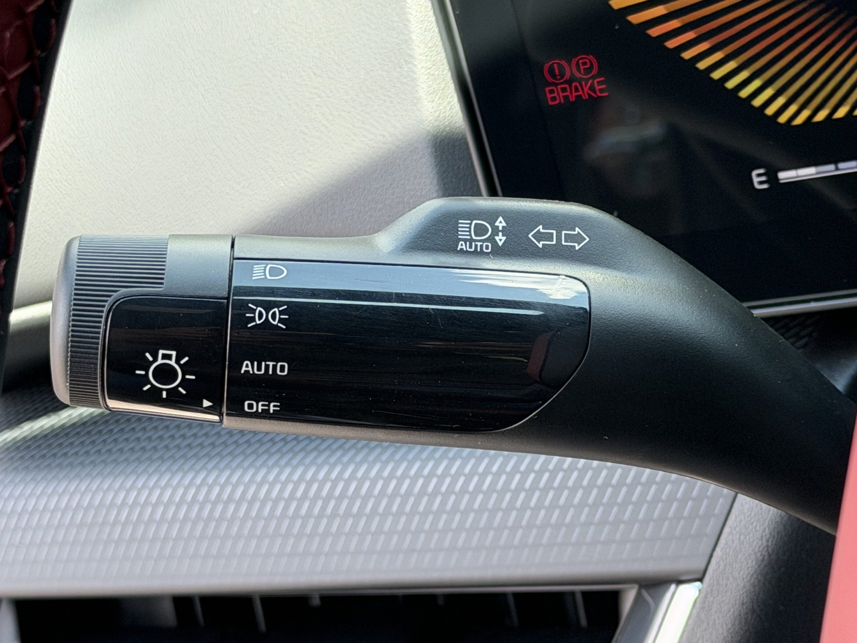 New 2026 Kia K4 EX FWD image 17