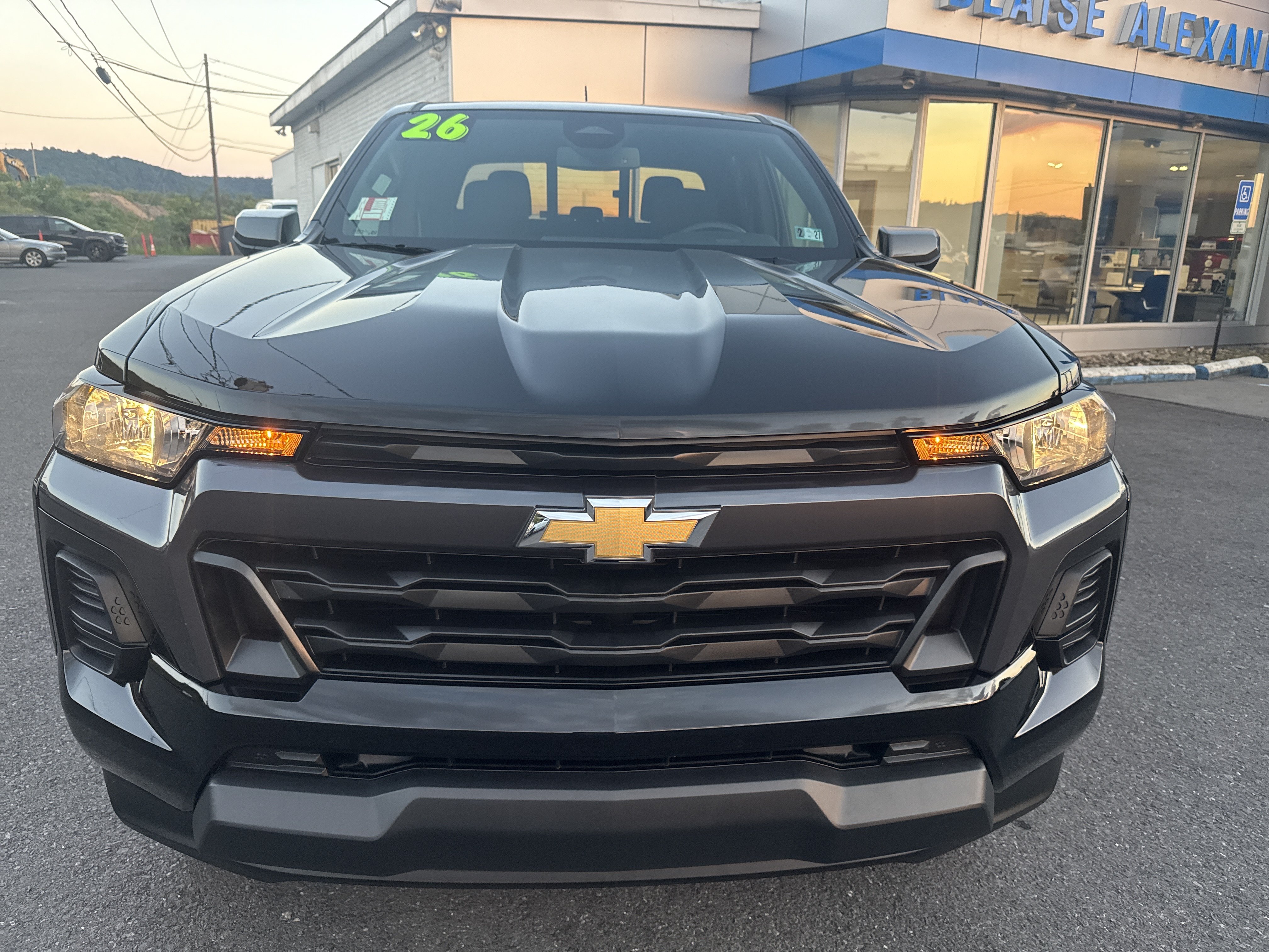 Used 2026 Chevrolet Colorado LT w/ Advanced Trailering Package AWD/4WD image 12