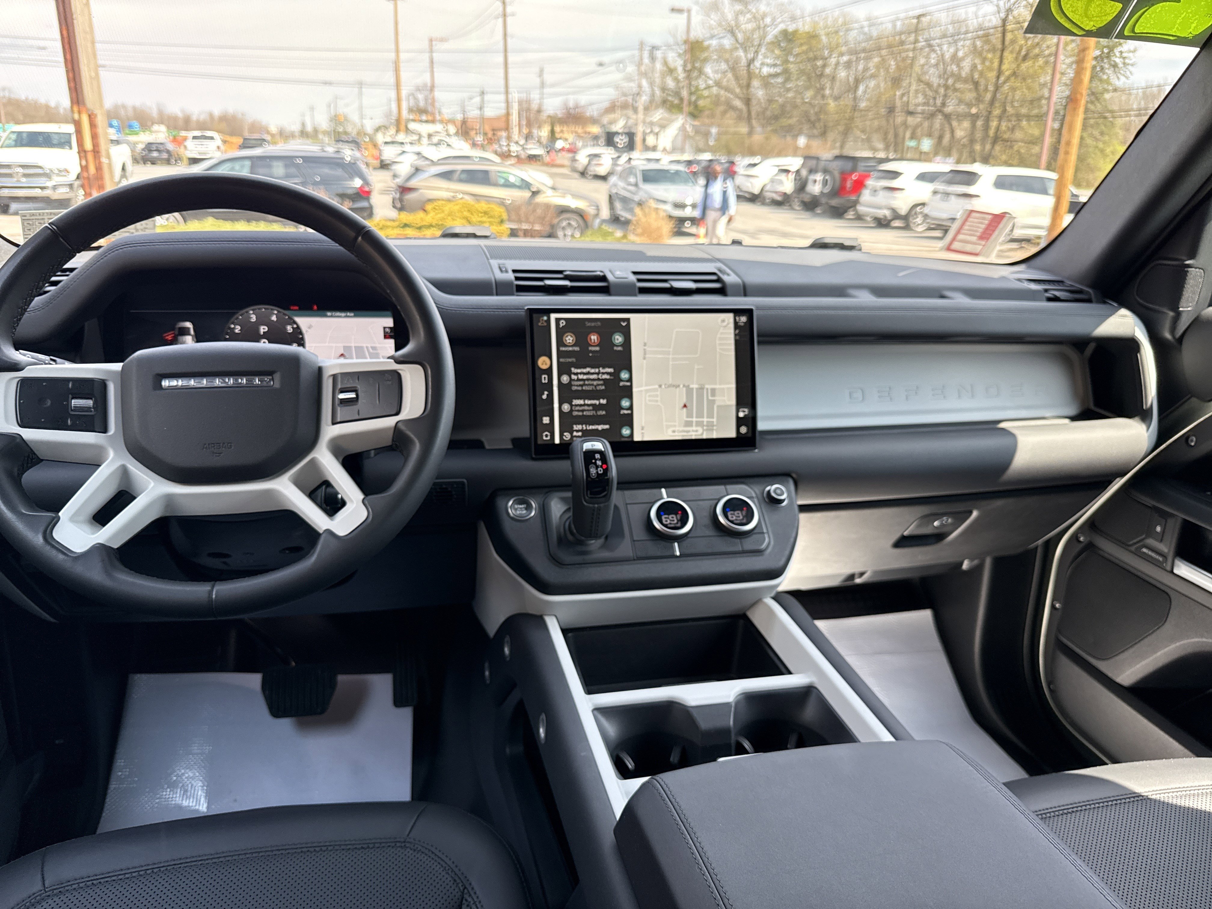 Used 2025 Land Rover Defender 110 S AWD/4WD image 14