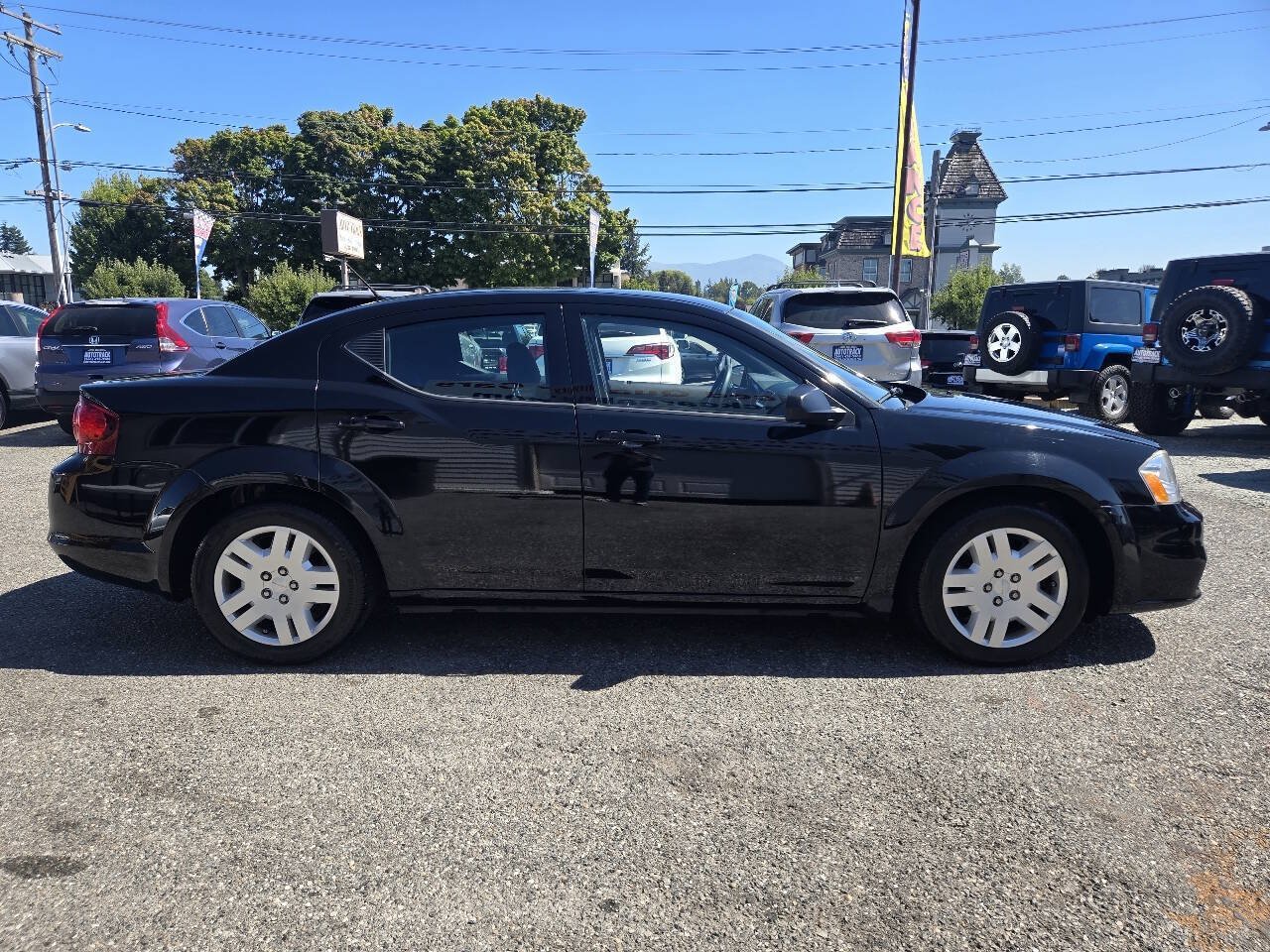 Used 2012 Dodge Avenger SE FWD image 4
