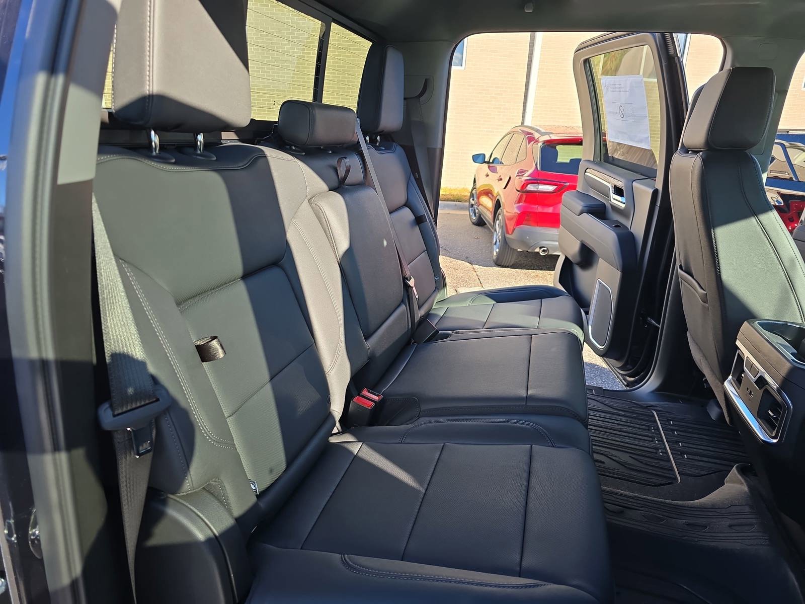 New 2026 GMC Sierra 3500 SLT w/ SLT Convenience Package image 11