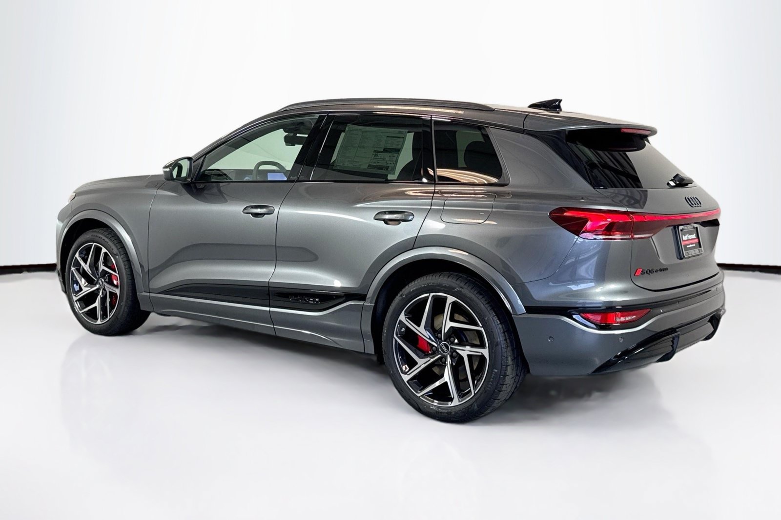 New 2027 Audi SQ6 e-tron Premium Plus AWD/4WD image 7