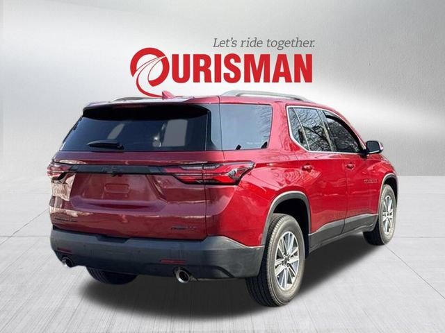 Used 2023 Chevrolet Traverse LT image 2