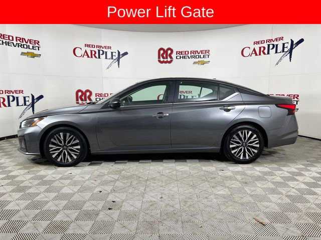 Used 2024 Nissan Altima 2.5 SV image 4