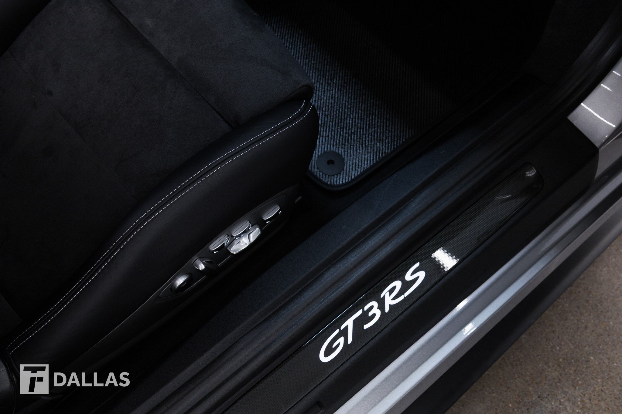 Used 2019 Porsche 911 GT3 RS RWD image 37