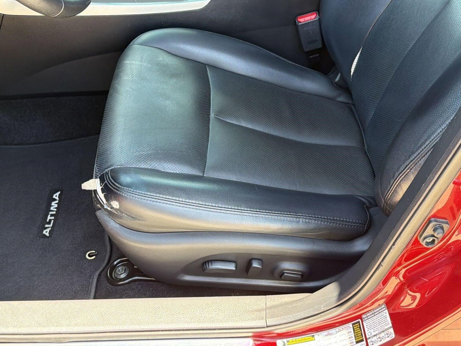 Used 2015 Nissan Altima 2.5 SL w/ Technology Package FWD image 14
