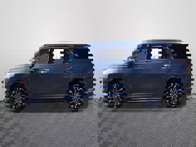 Used 2023 Hyundai Palisade Calligraphy AWD/4WD image 2