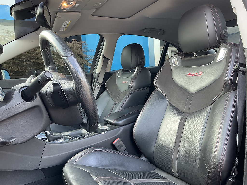 Used 2014 Chevrolet SS RWD image 9