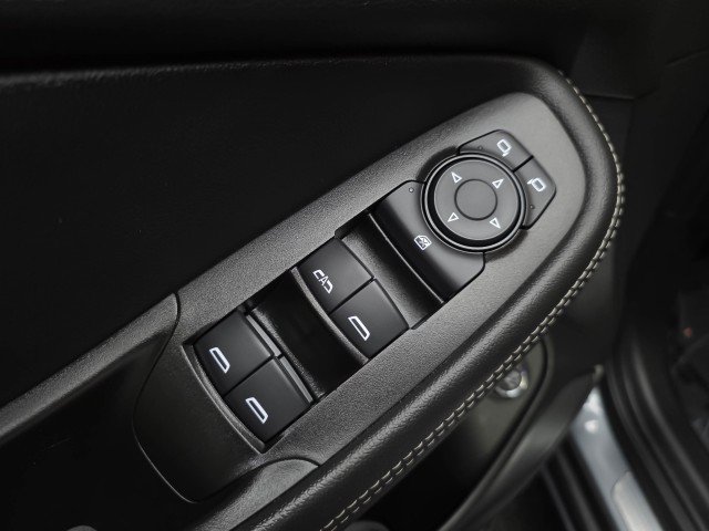 Used 2022 Buick Encore GX Essence FWD image 30