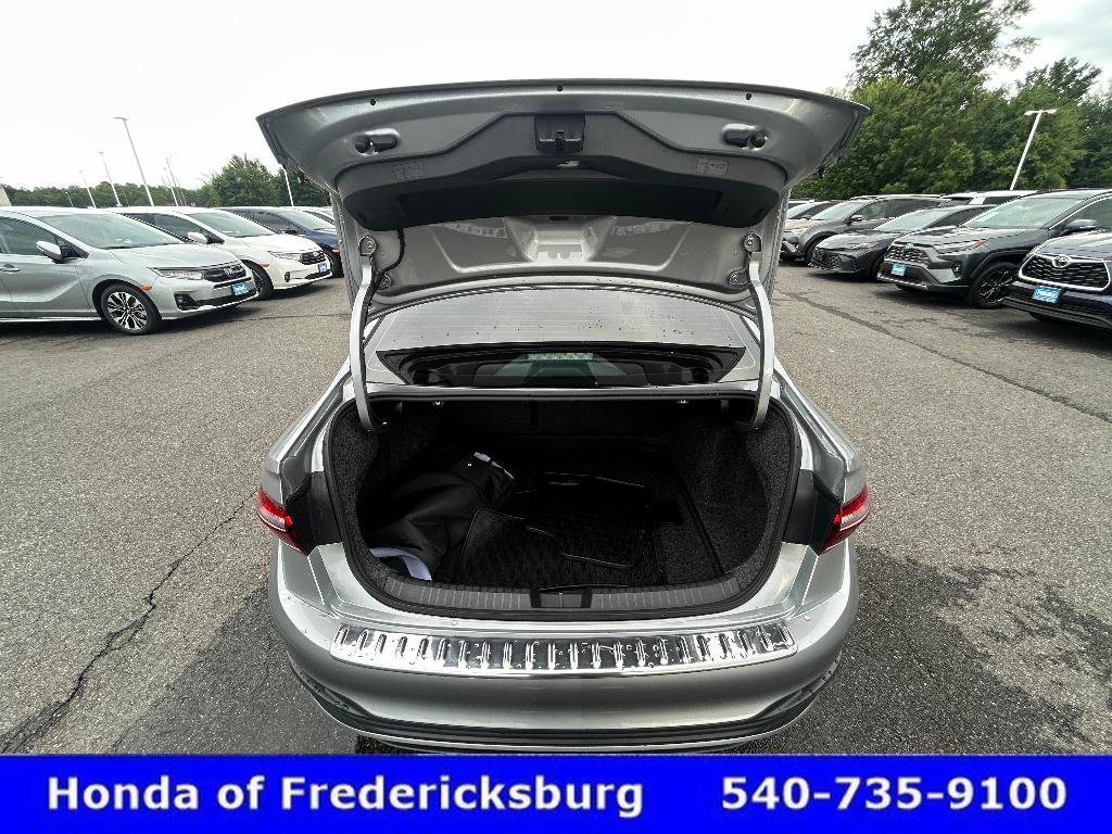 Used 2025 Volkswagen Jetta Sport FWD image 11