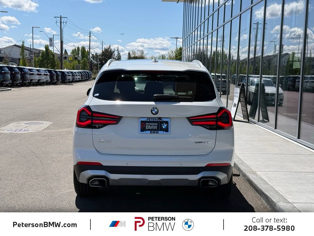 Used 2023 BMW X3 xDrive30i w/ Premium Package AWD/4WD image 4