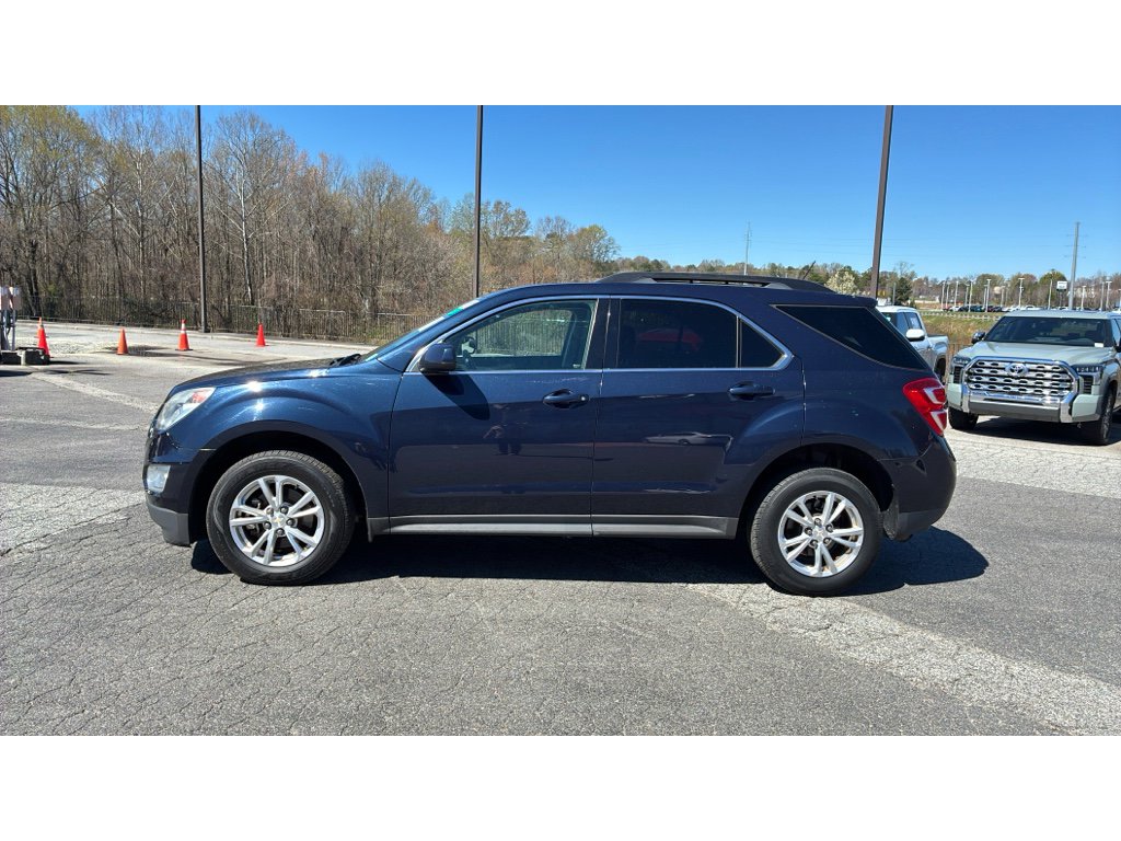 Used 2017 Chevrolet Equinox LT w/ Convenience Package image 4