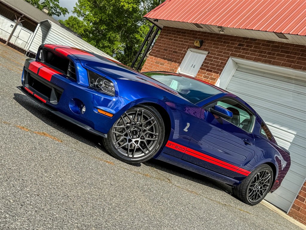 Used 2014 Ford Mustang Shelby GT500 w/ Equipment Group 821A RWD image 4
