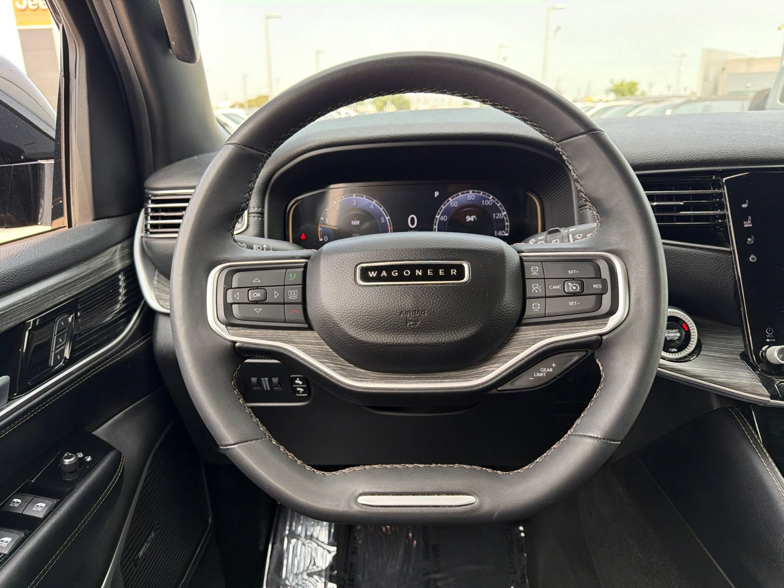 Used 2024 Jeep Wagoneer Series II w/ Flexible Seating Group RWD image 20