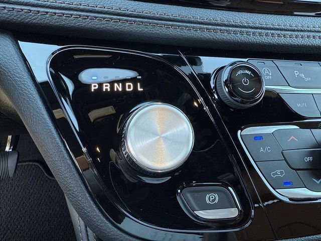 New 2026 Chrysler Pacifica Pinnacle image 37