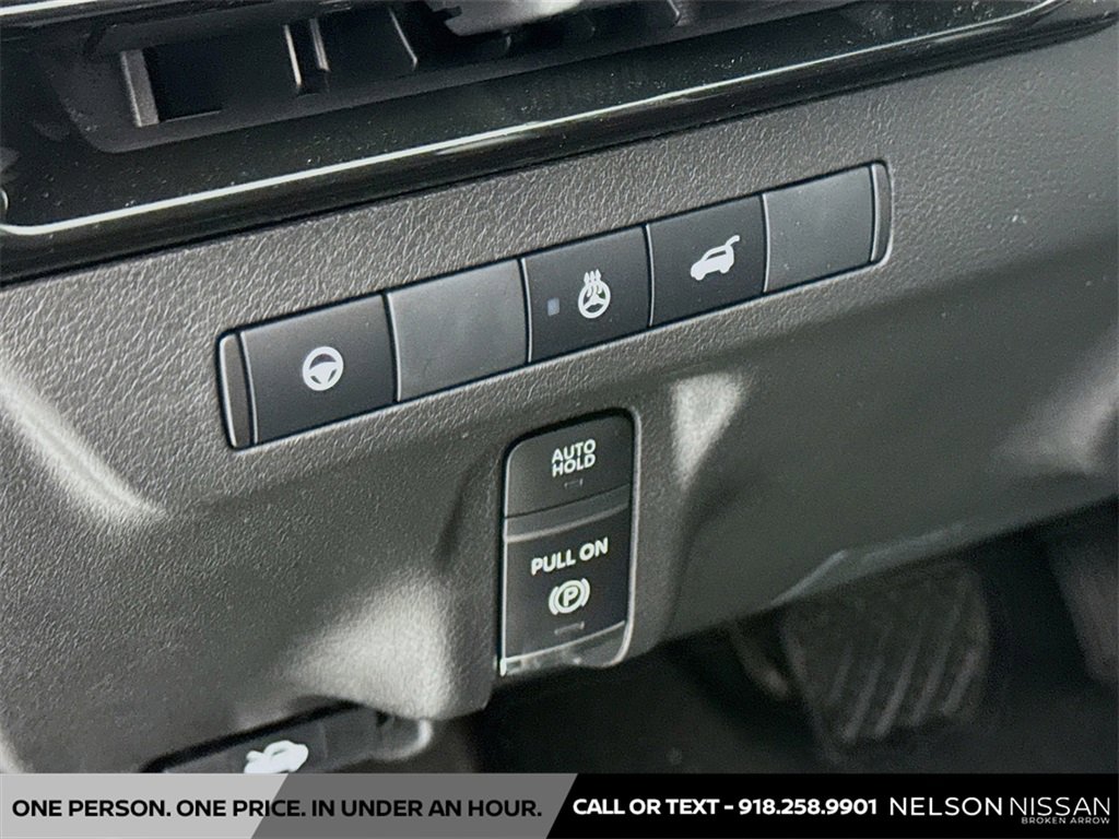 New 2025 Nissan Murano SL image 10