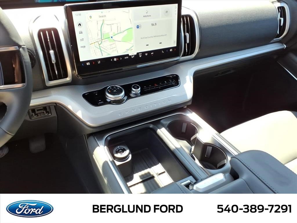 New 2026 Ford Expedition Active AWD/4WD image 24