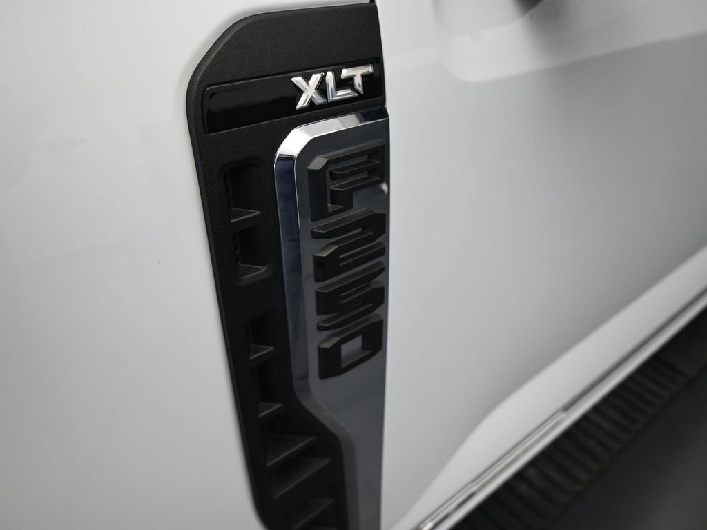 Used 2025 Ford F250 XLT image 48