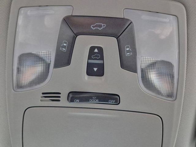 Used 2016 Toyota Sienna XLE Premium image 21