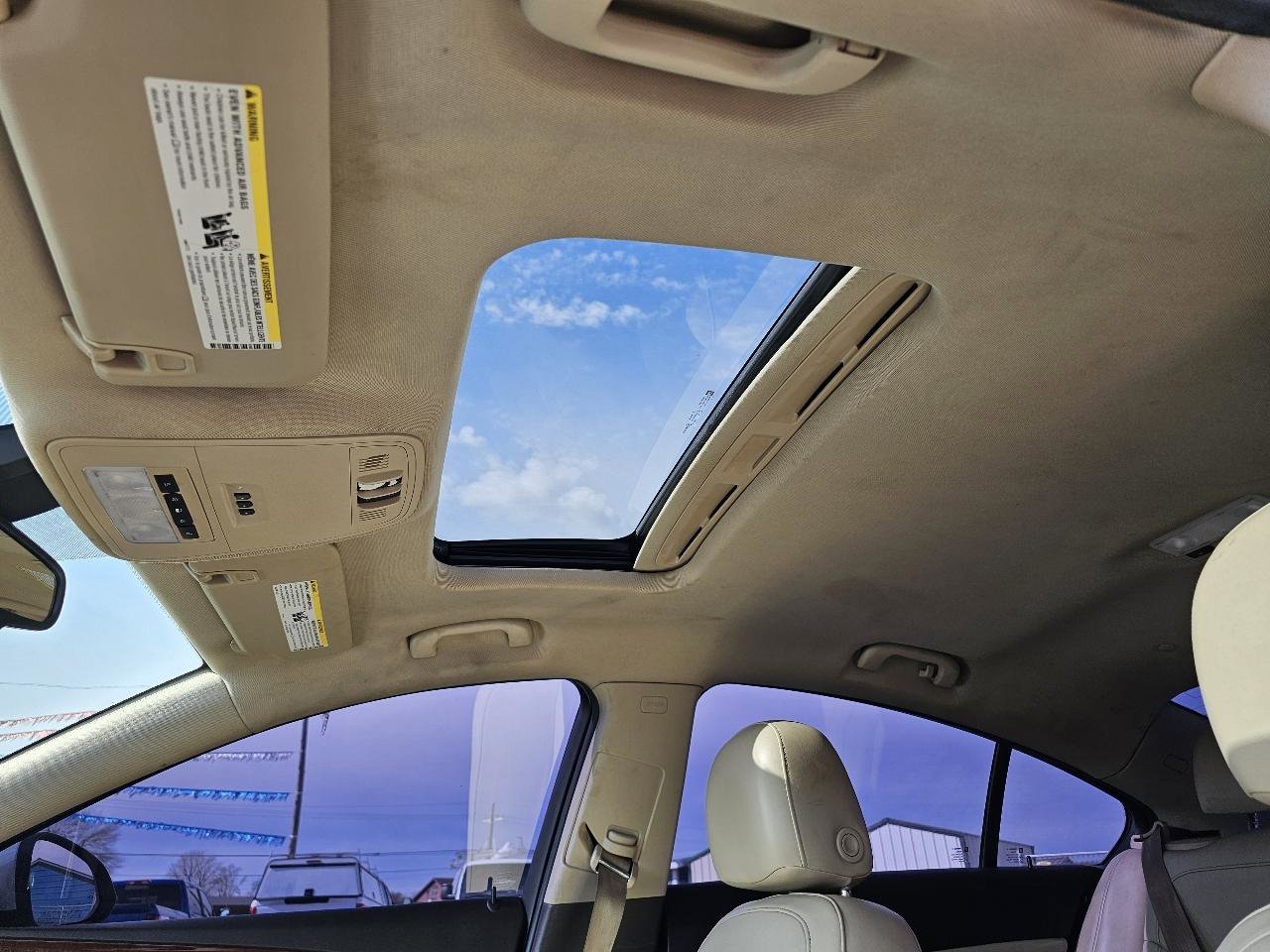 Used 2016 Buick Regal Premium w/ Driver Confidence Package #1 image 9