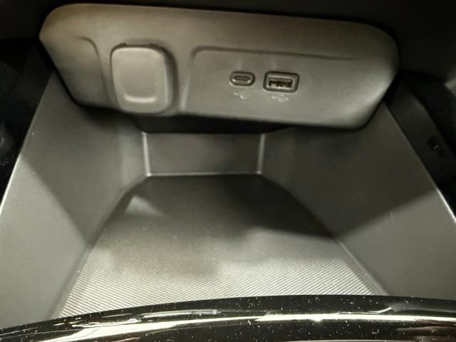 New 2026 Chevrolet Trax RS w/ Driver Confidence Package FWD image 35