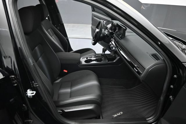 Used 2025 Honda Civic Sport image 28