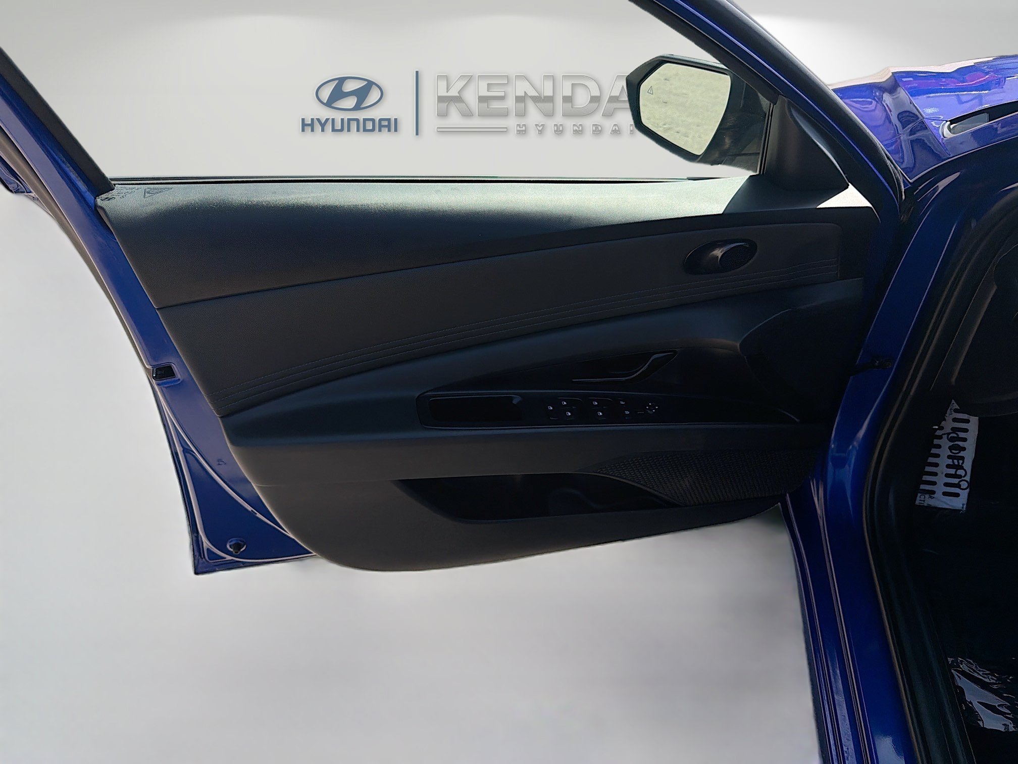Used 2025 Hyundai Elantra Sport FWD image 17