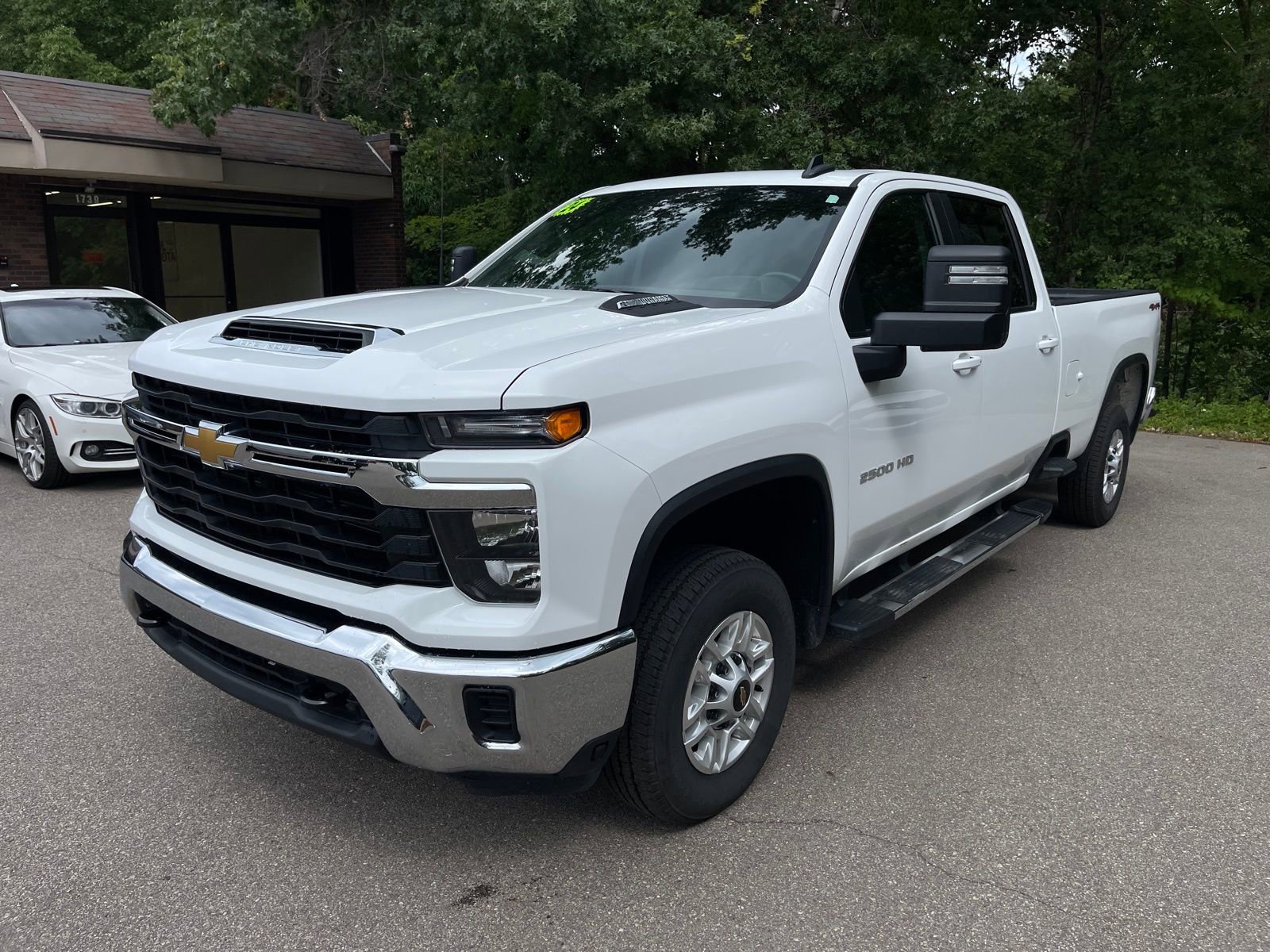 Used 2024 Chevrolet Silverado 2500 LT image 5