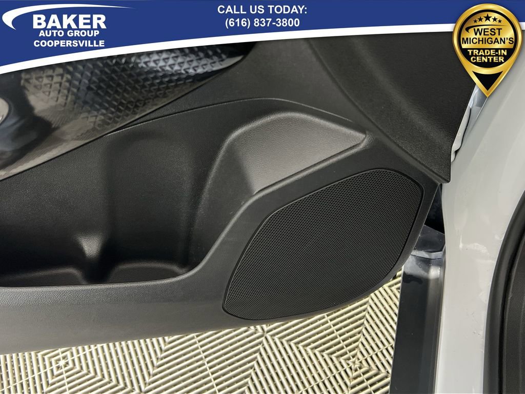 Certified 2024 Chevrolet Trax LT w/ Driver Confidence Package image 23