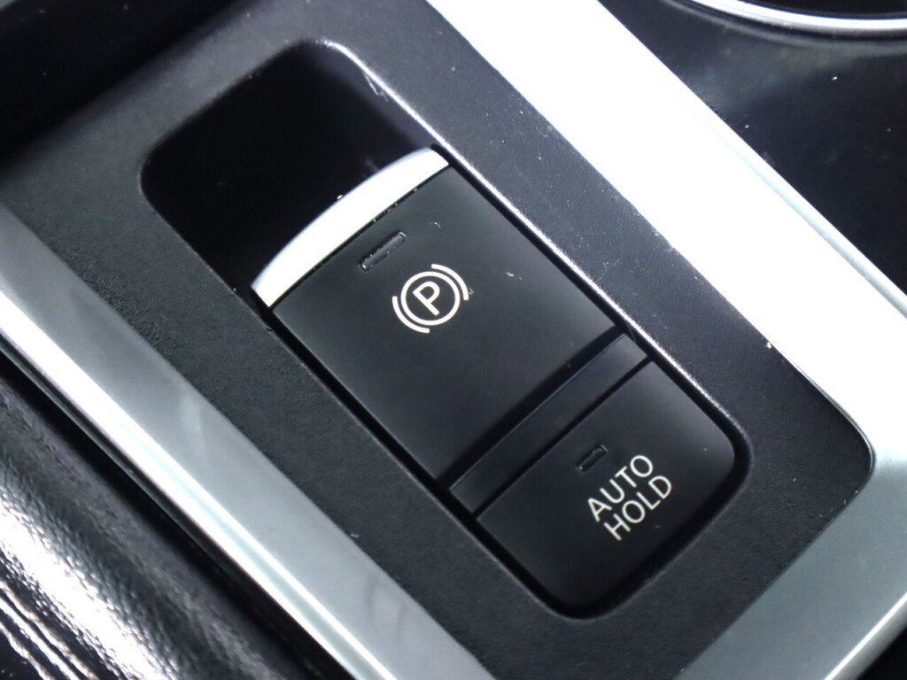 Used 2020 Nissan Altima 2.5 SL FWD image 26