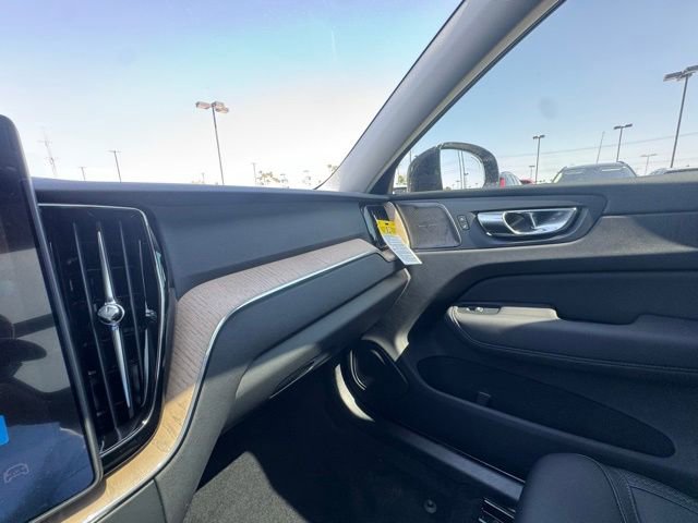 New 2026 Volvo XC60 B5 Plus w/ Climate Package image 29