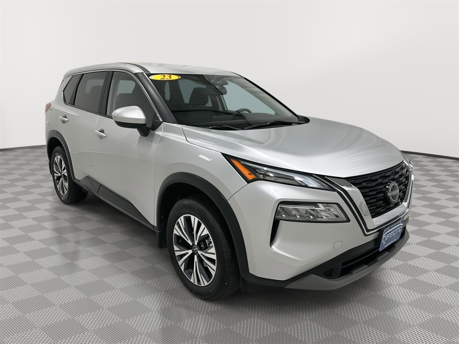 Used 2023 Nissan Rogue SV image 7