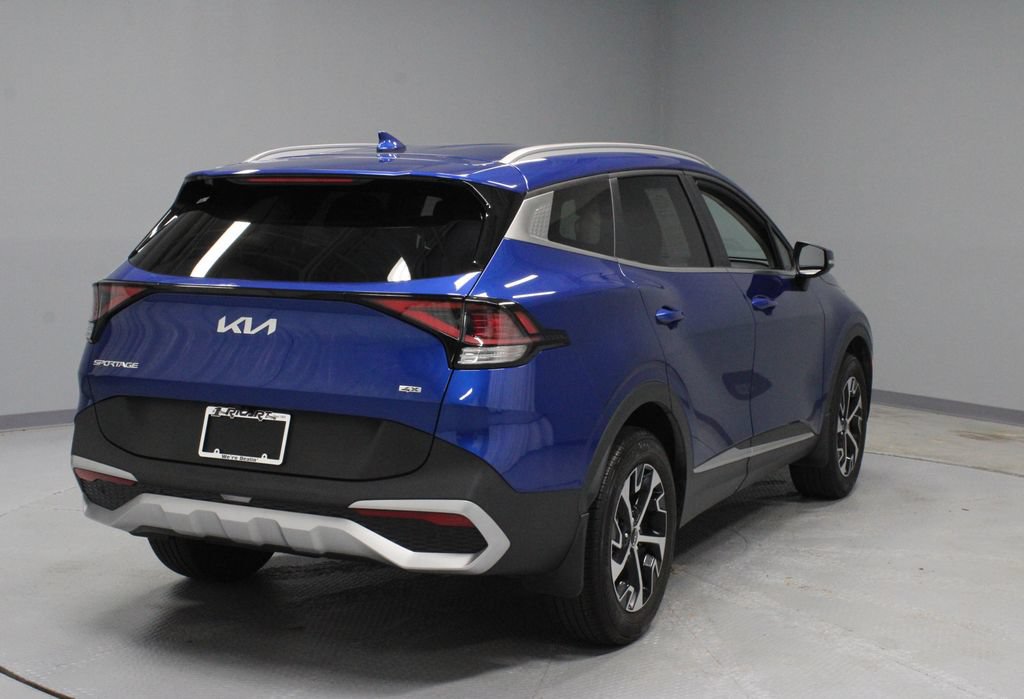 Used 2024 Kia Sportage EX AWD/4WD image 10