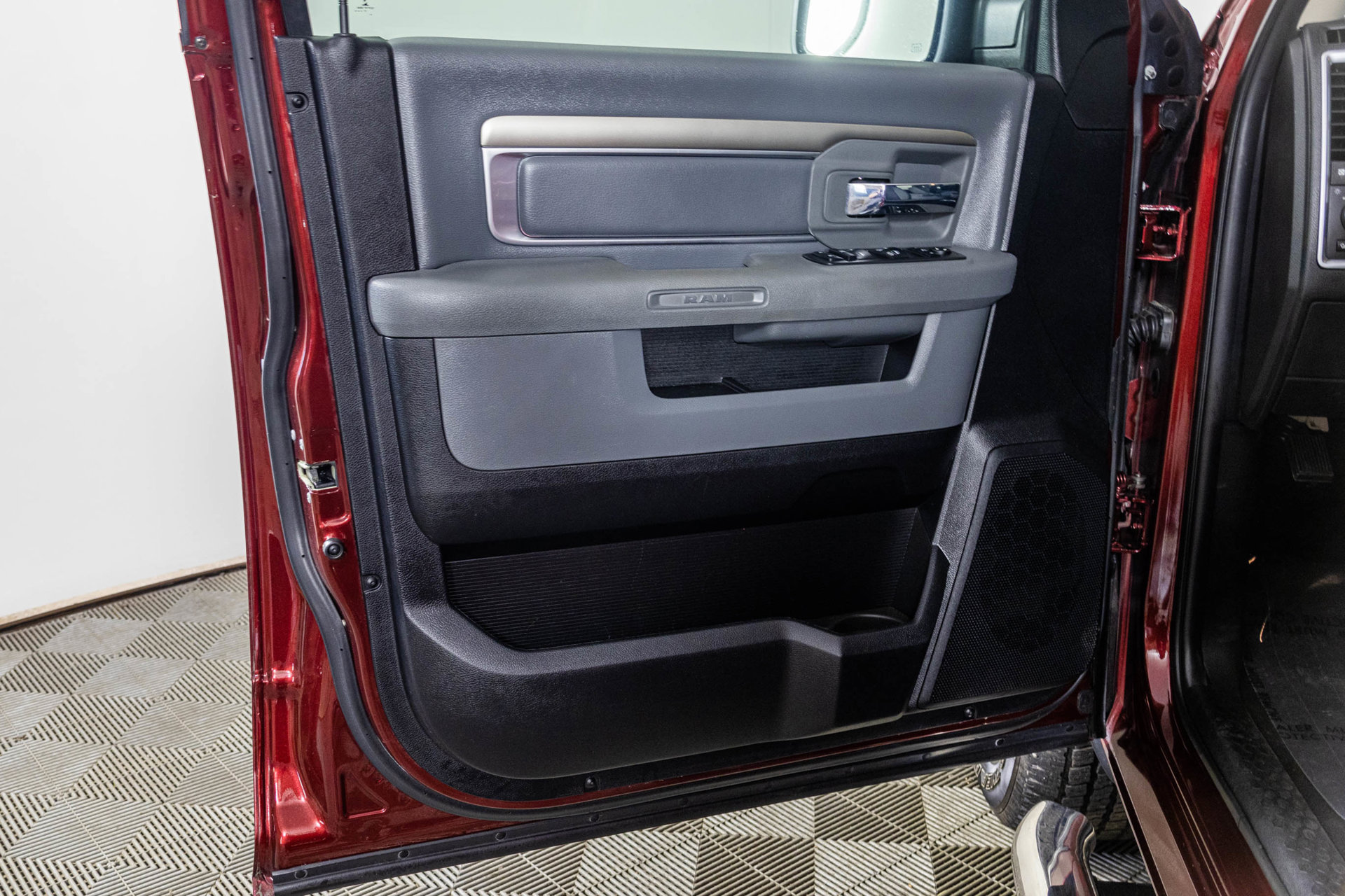 Used 2018 RAM 1500 Big Horn RWD image 38