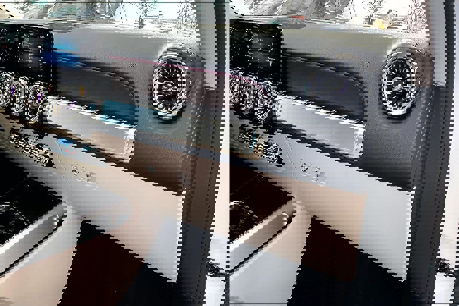 Certified 2021 Mercedes-Benz GLB 250 image 18