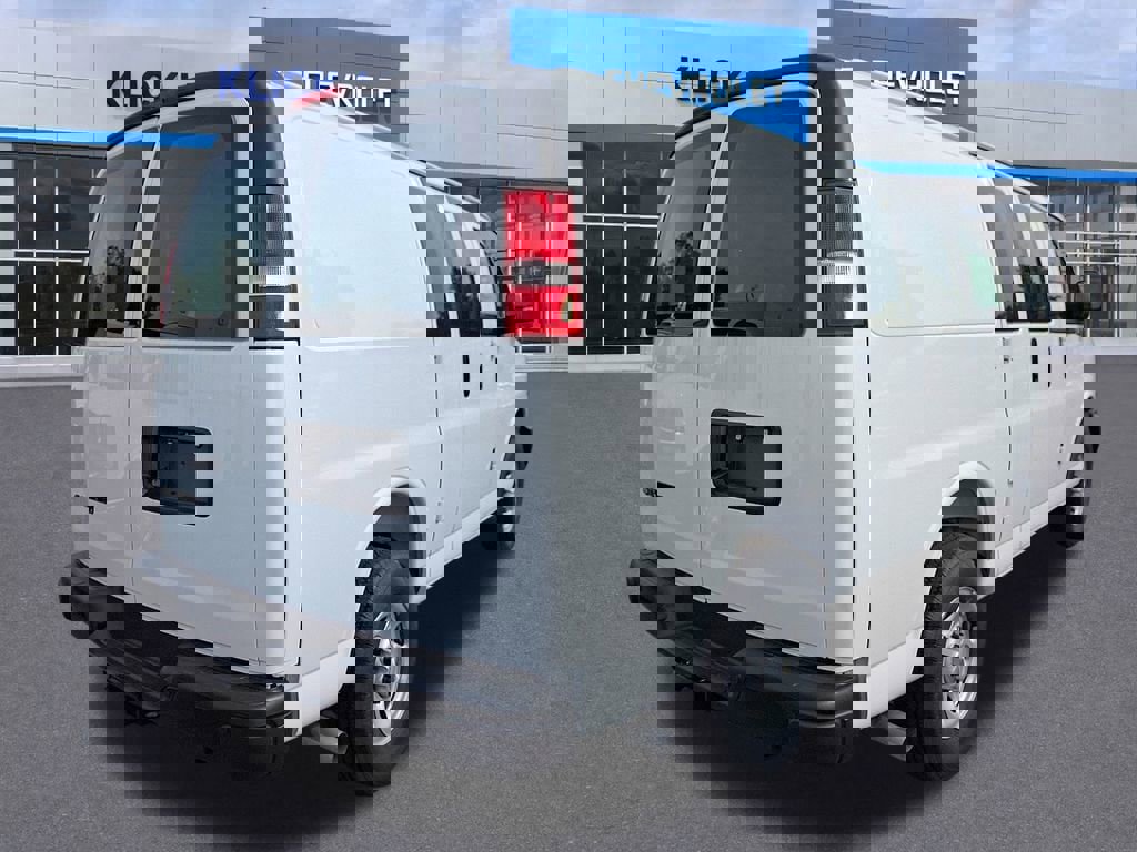 New 2025 Chevrolet Express 3500 w/ Driver Convenience Package image 6