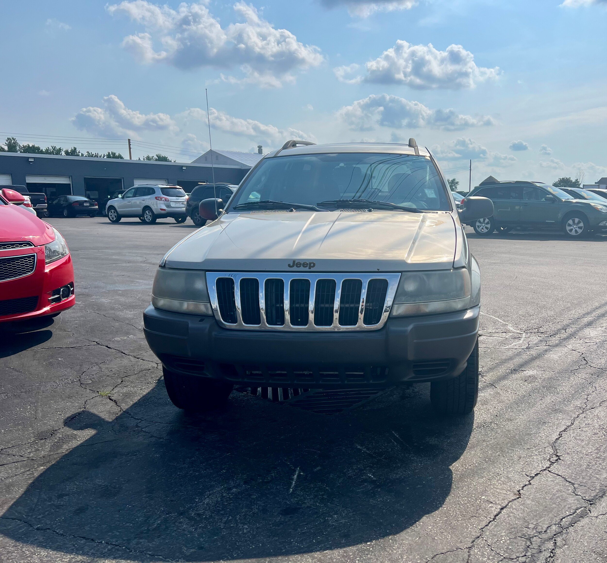 Used 2003 Jeep Grand Cherokee Laredo AWD/4WD image 2