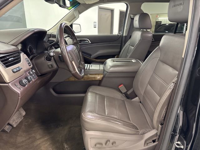 Used 2017 GMC Yukon Denali AWD/4WD image 15