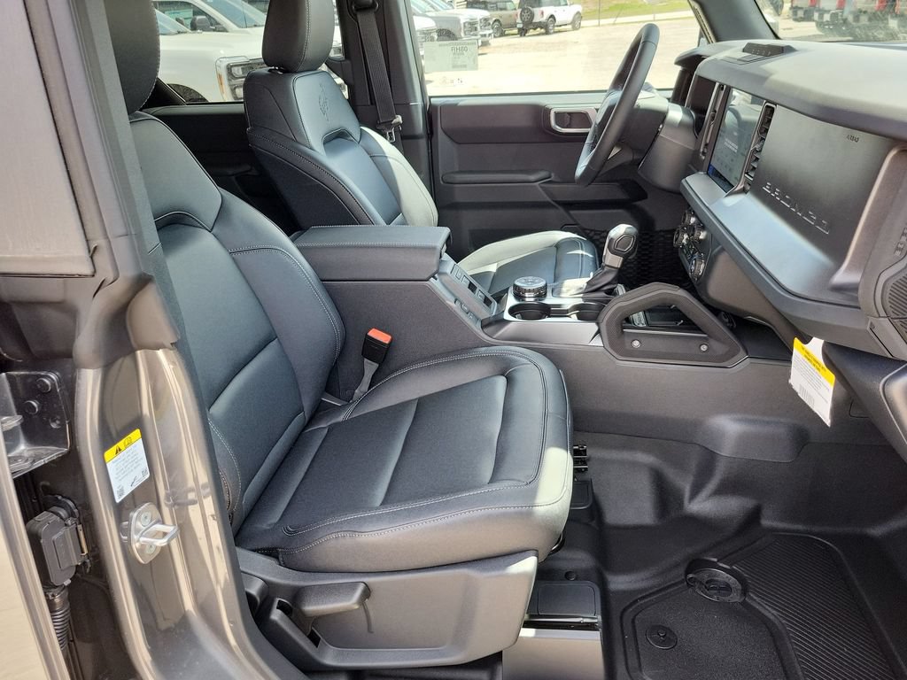New 2026 Ford Bronco Big Bend w/ Black Diamond Package AWD/4WD image 24