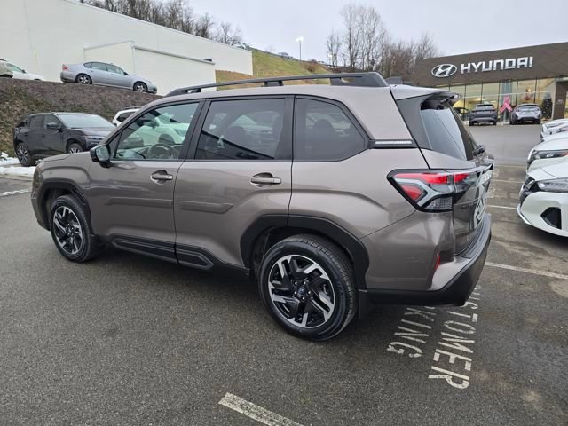 Used 2025 Subaru Forester Limited image 3