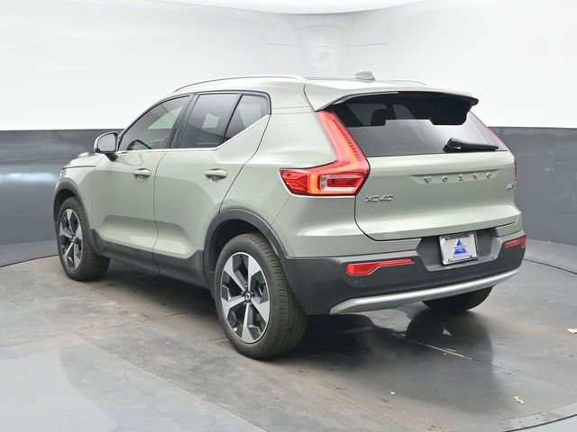 Used 2023 Volvo XC40 B5 Plus w/ Protection Package Premier image 6