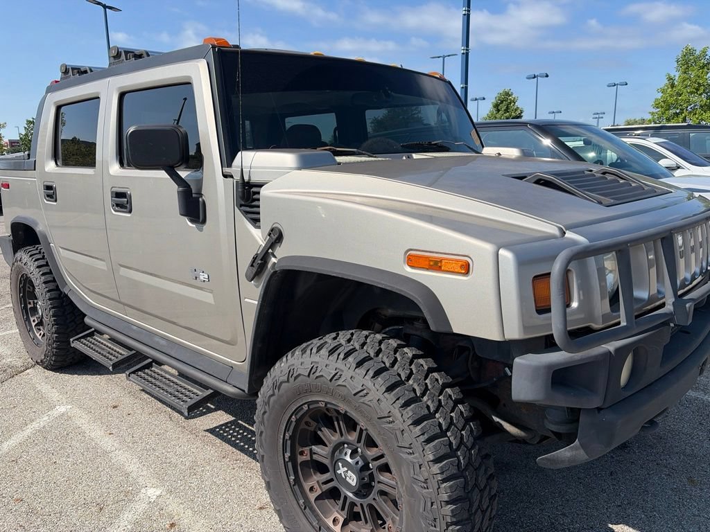 Used 2005 HUMMER H2 SUT w/ Preferred Equipment Group AWD/4WD image 3
