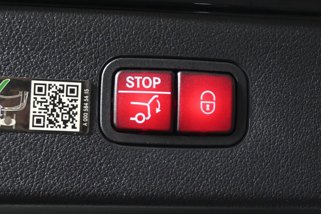 Certified 2023 Mercedes-Benz EQS 580 4MATIC Sedan image 36