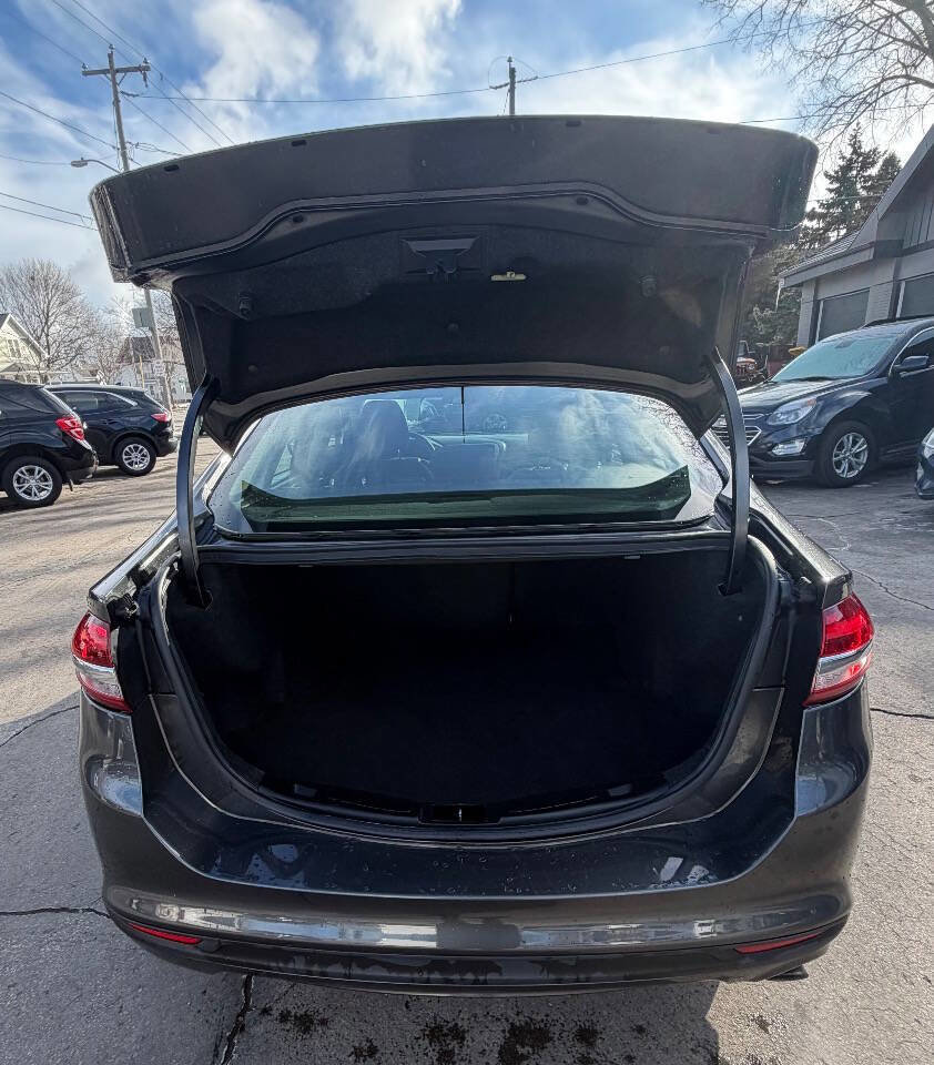 Used 2018 Ford Fusion SE image 36