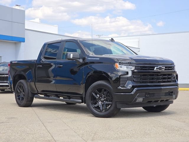 New 2026 Chevrolet Silverado 1500 RST w/ Safety Package AWD/4WD image 2
