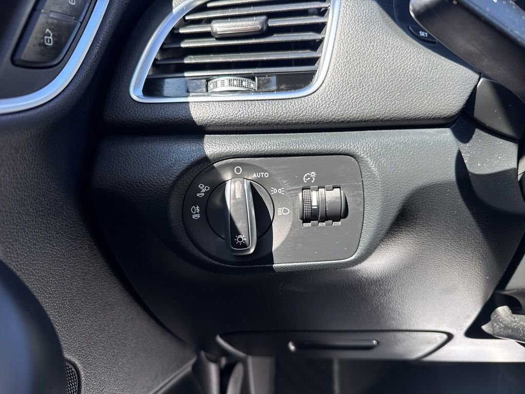 Used 2016 Audi Q3 2.0T Premium Plus image 14