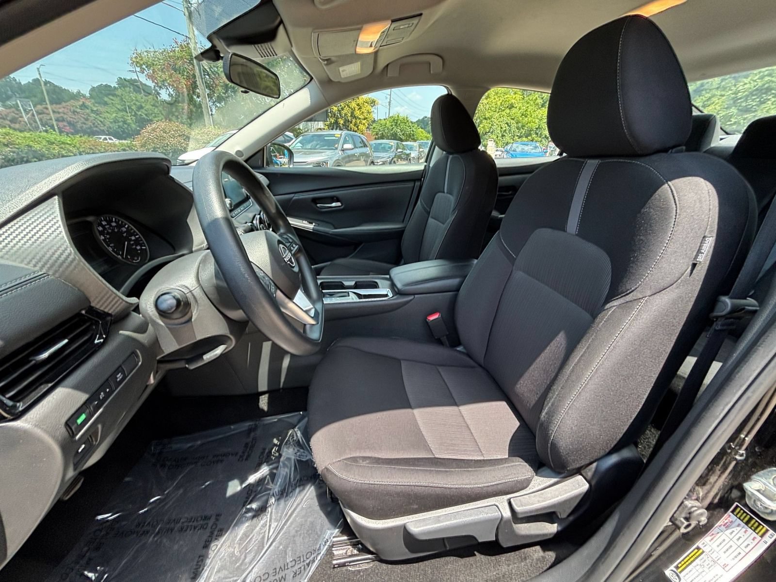 Used 2025 Nissan Sentra SV FWD image 31