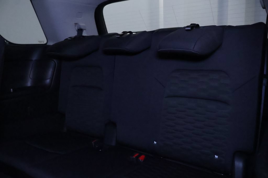 Used 2024 Nissan Pathfinder SV AWD/4WD image 14