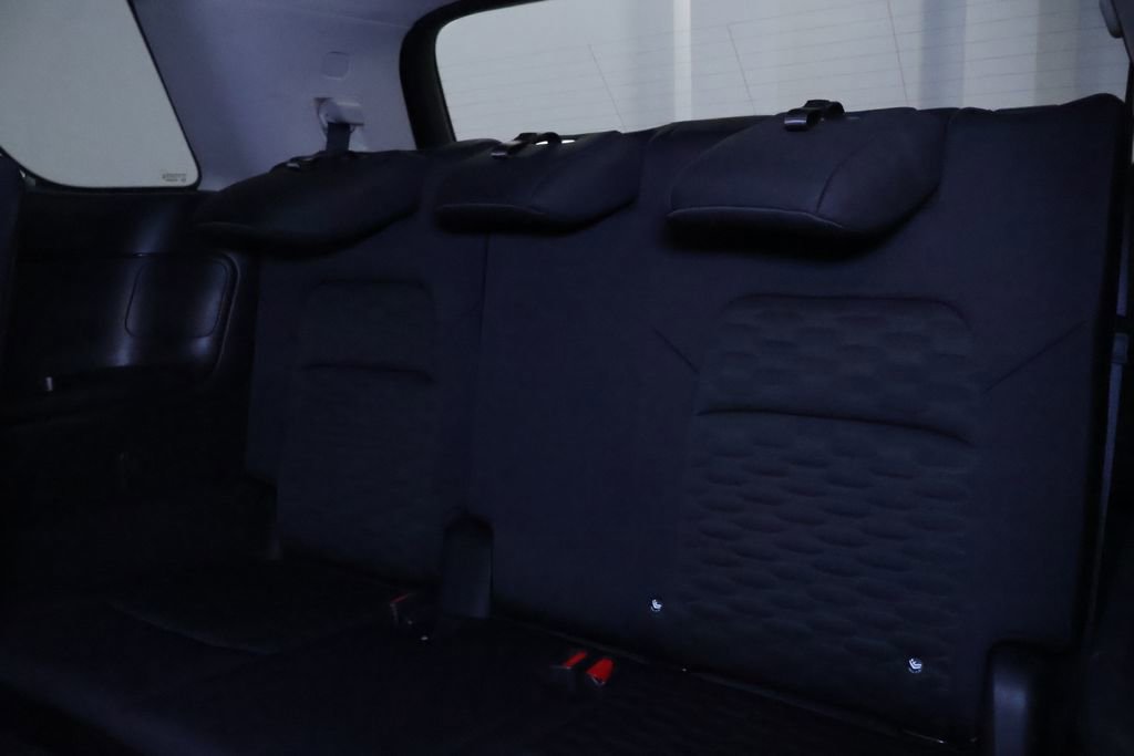 Used 2024 Nissan Pathfinder SV image 14