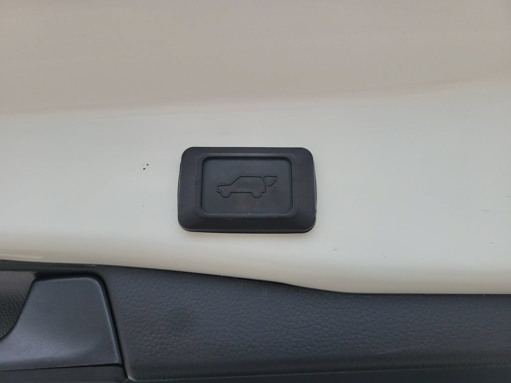 Used 2024 Toyota RAV4 XLE Premium FWD image 15